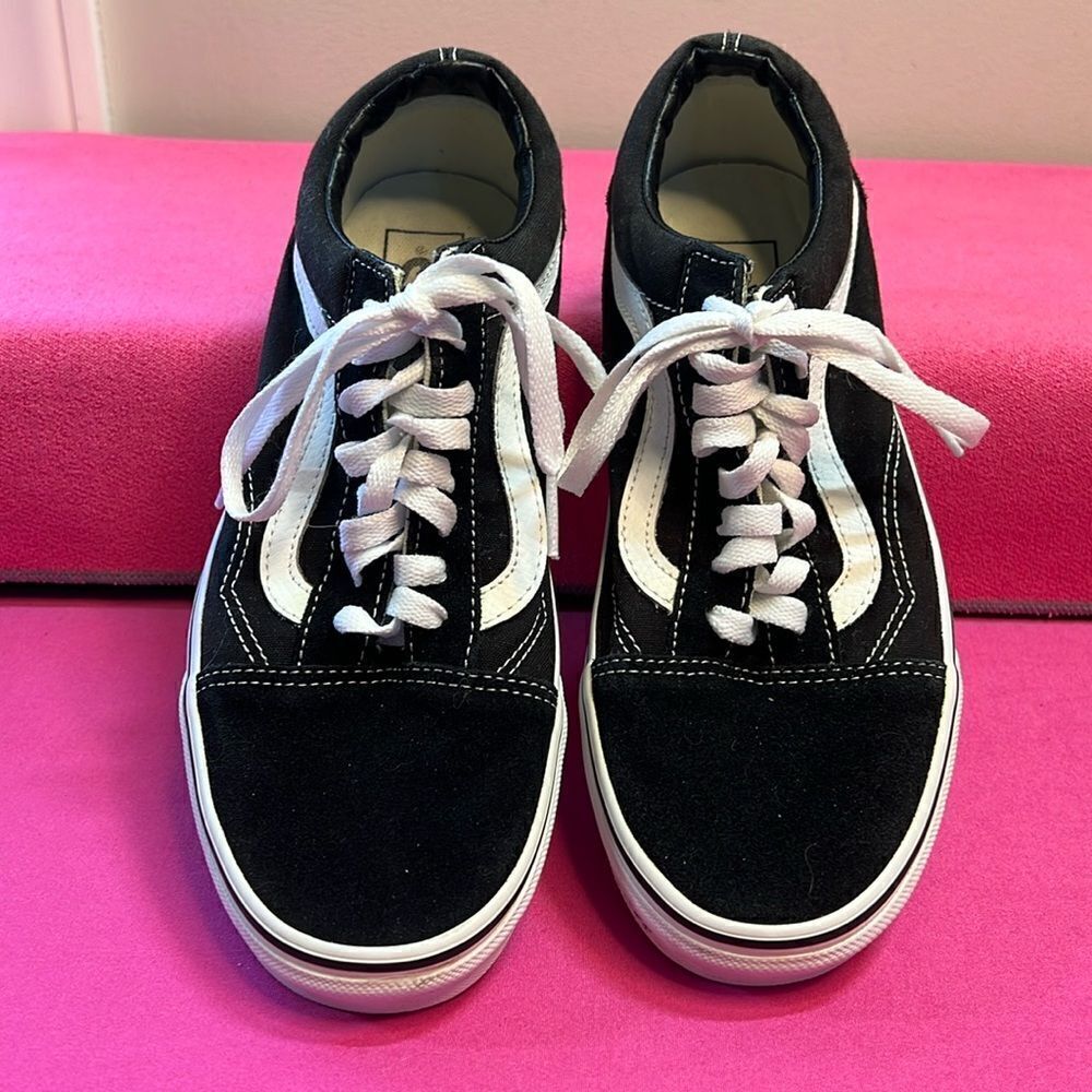 Vans M8W9.5 Scriptures written on soles